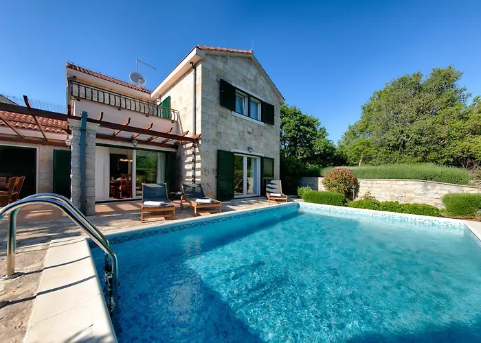 Luci Villa