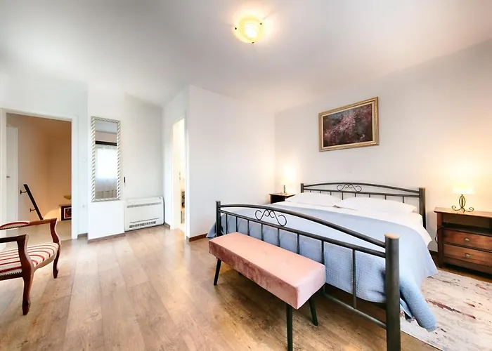 Villa Luci Pražnice