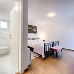 Luci Villa *
